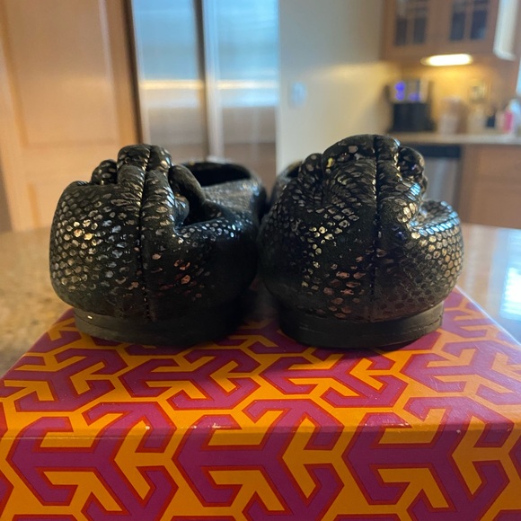 tory burch • reva plated snake print ballet flats - Picture 4 of 7